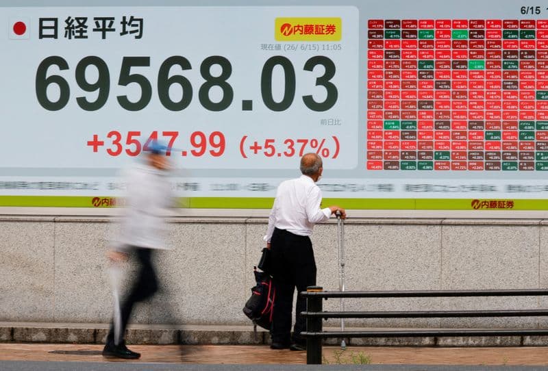 Stocks rise as SpaceX fever lifts tech; yen flat after BOJ hikes rates