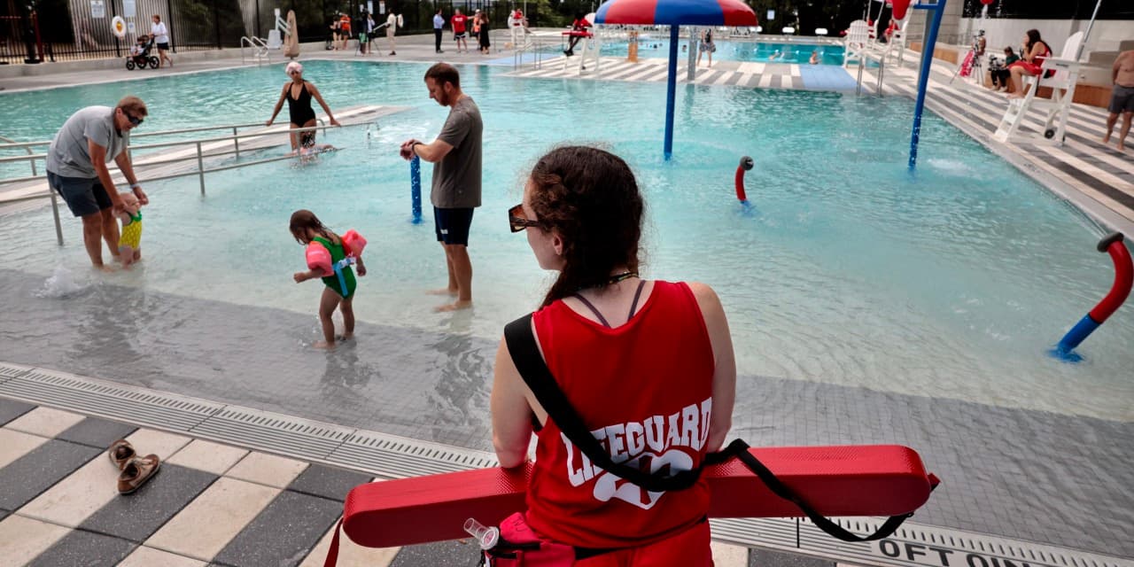This Summer’s Teen Job Market Is the Toughest in Decades